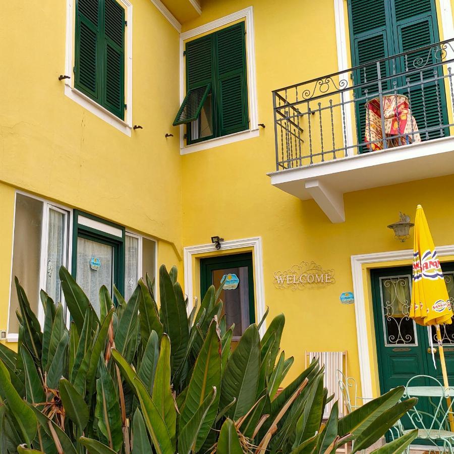 La Casa Del Sole Hotel San Remo Buitenkant foto