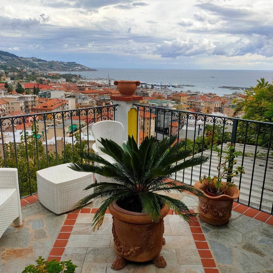 La Casa Del Sole Hotel San Remo Buitenkant foto