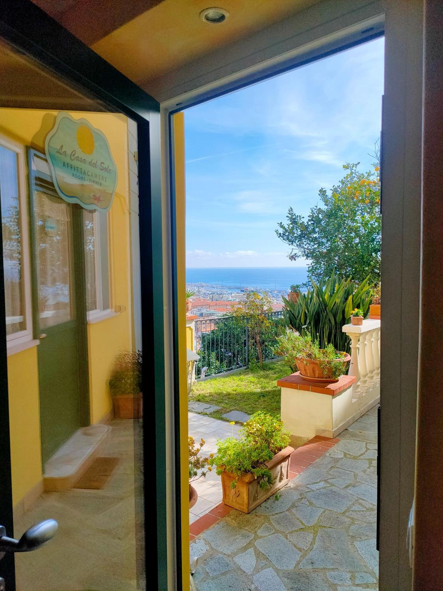 La Casa Del Sole Hotel San Remo Buitenkant foto