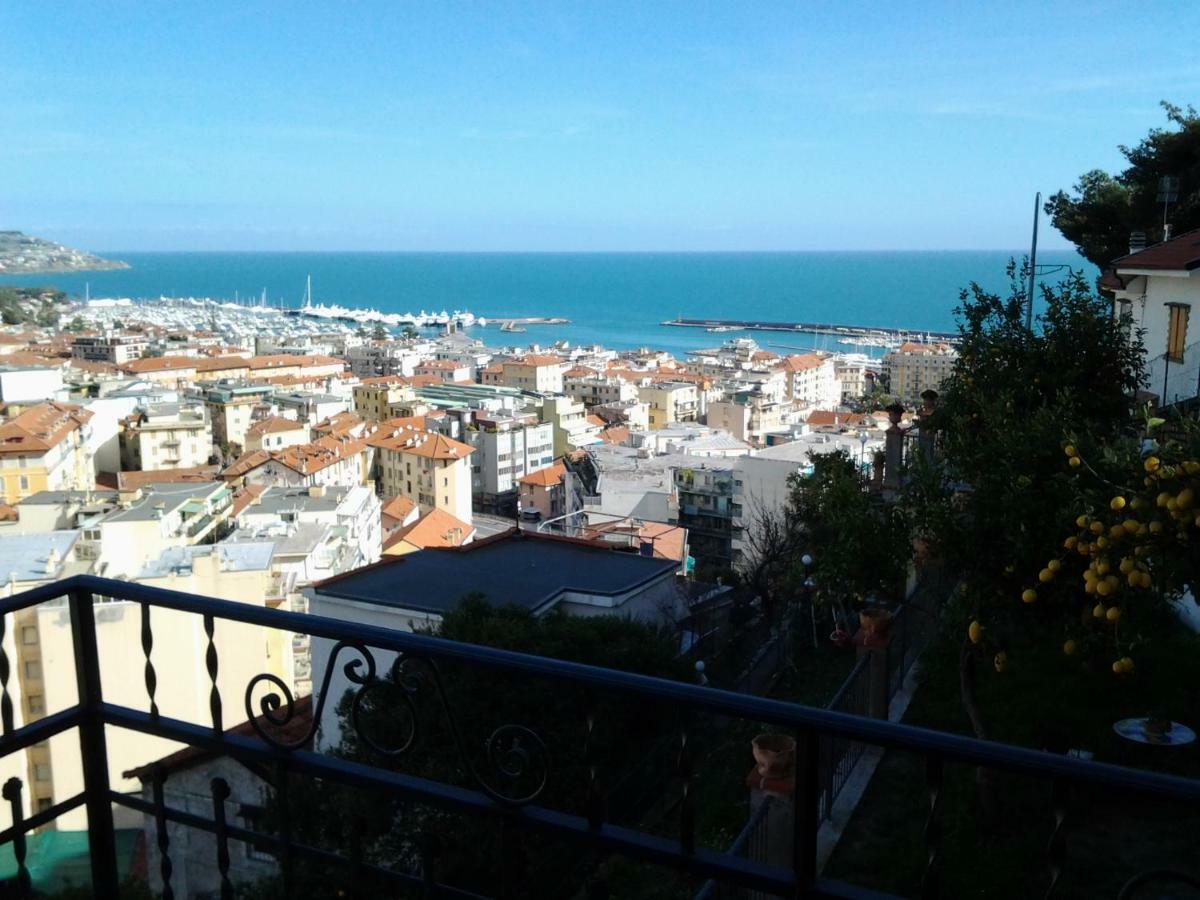 La Casa Del Sole Hotel San Remo Buitenkant foto