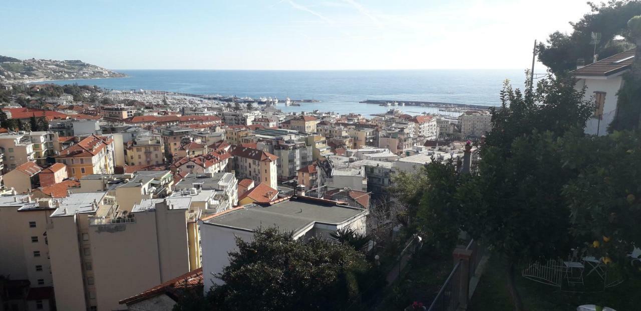 La Casa Del Sole Hotel San Remo Buitenkant foto